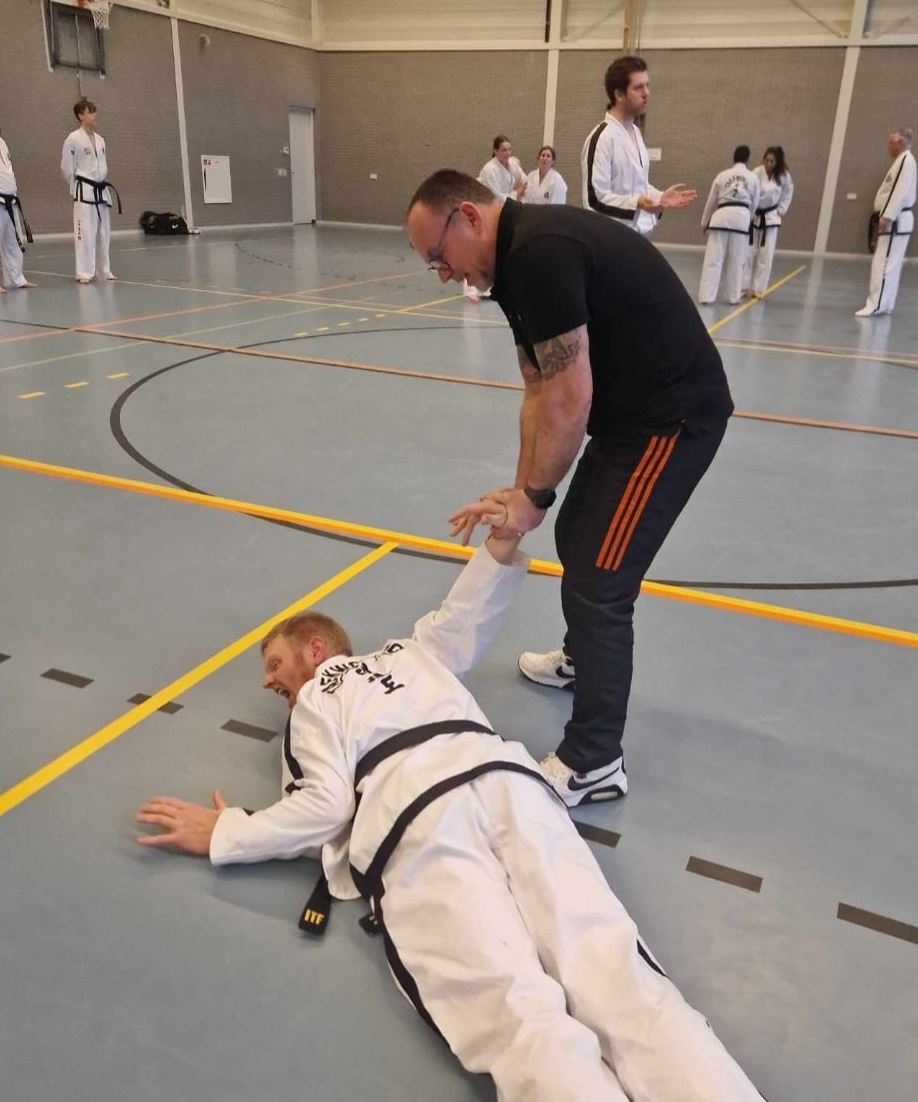 sabum Mark leert een techniek sabum Mark leert een techniek